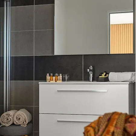 Готель Calarossa Bay