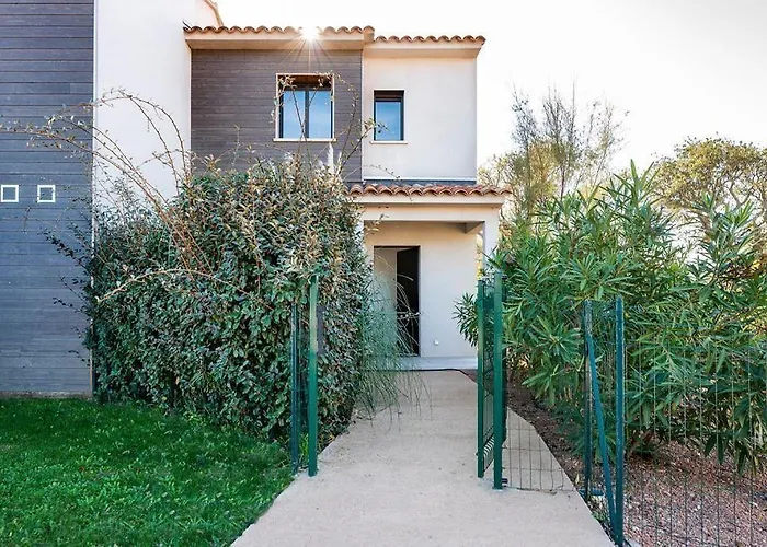 Calarossa Bay 4* 维琪奥港