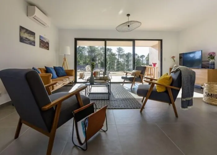 Calarossa Bay 酒店 4*